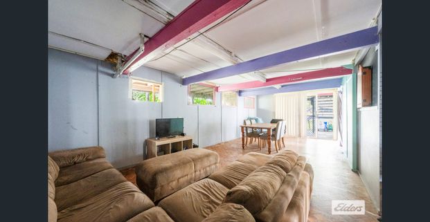 Central, Double Storey Family Home - Photo 1