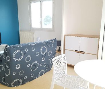 Location Appartement 1 pièce 32m² ST NAZAIRE 44600 - Photo 2
