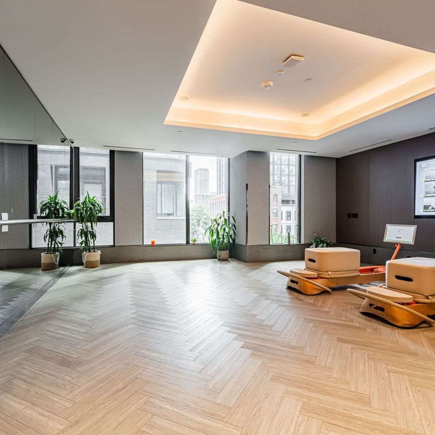 For Lease - 25 Dalhousie Street Unit# W0602, Toronto, Ontario - Photo 1