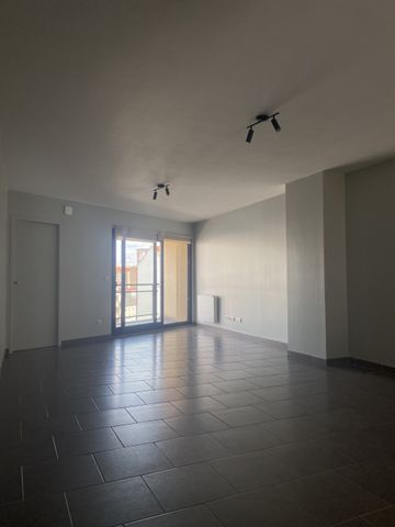 SPACIEUX APPARTEMENT 106M2 - 5 MIN LIGNE 14 - Photo 2