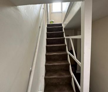 1 bedroom in a house share to rent - Photo 6