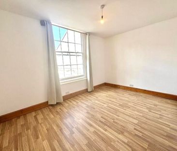 6 Bed Terraced House, Fairfield Road, BS6 - Photo 4