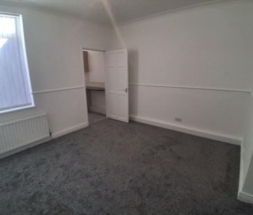 2 bedroom house to rent - Photo 2