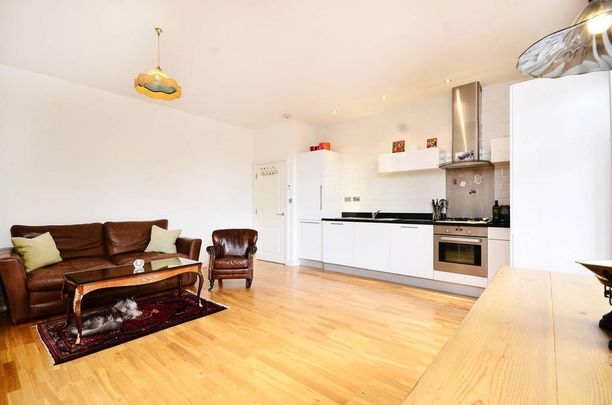 1 bedroom flat to rent - Photo 1
