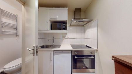 Studio to rent - Photo 3