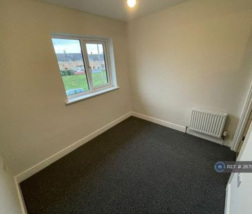 4 bedroom terraced house to rent - Photo 6