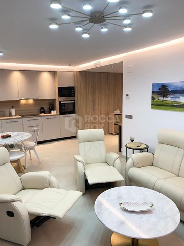 Luxury Apartment with Amazing Views in Benahavis, Malaga - Photo 2