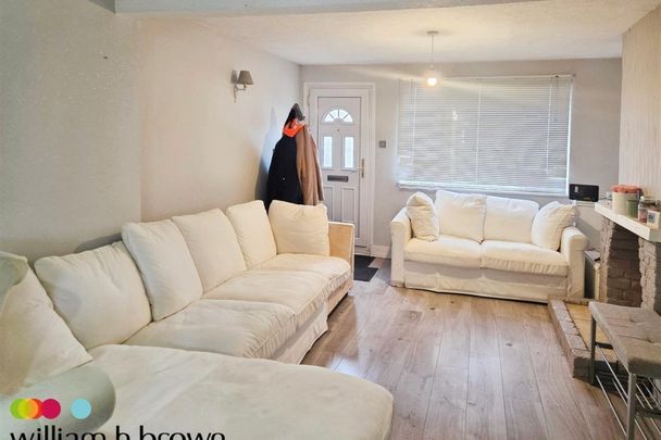 London Road - Photo 1