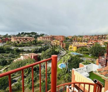 Alquiler de dúplex en Avenida la Reserva de Marbella - Photo 6