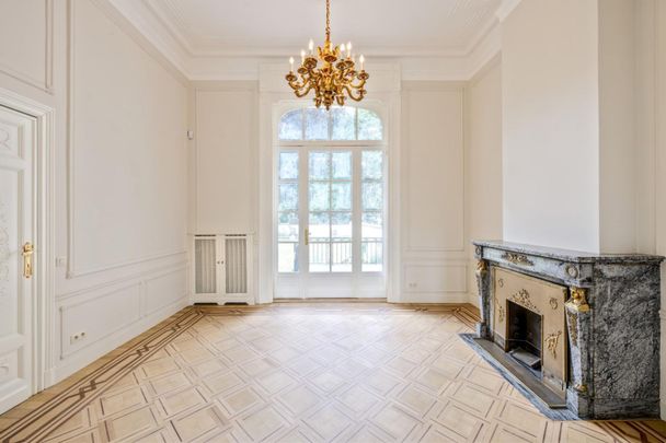 Quartier Montgomery : Somptueuse Maison rénovée de +/- 910 m² - 6 ch & 4 sdb - Foto 1