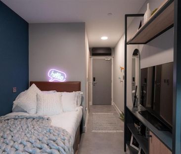 1 bedroom in a flat share to rent - Photo 5