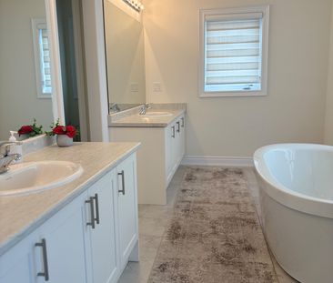 For Lease - 1644 Corsal Court, Innisfil, Ontario - Photo 4