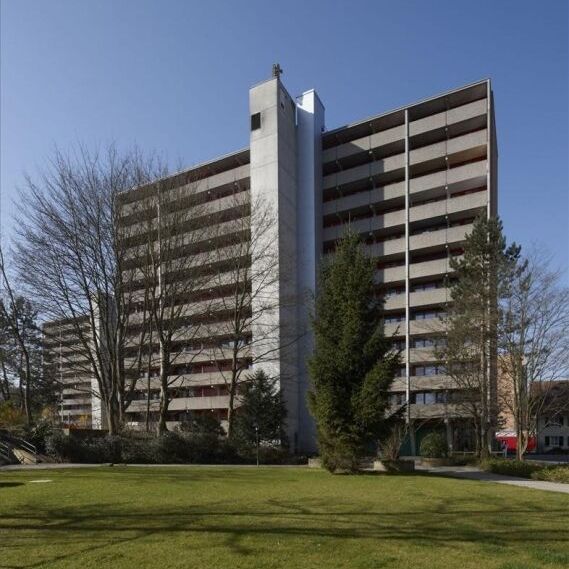 Living with a beautiful view - Photo 1