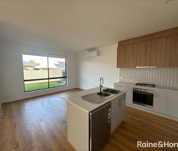 4-Bedroom Home in Evanston Gardens! - Photo 6