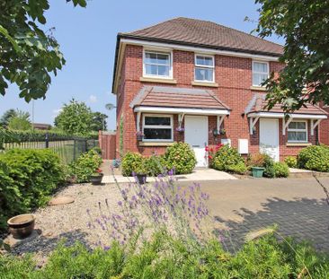 2 bedroom semi-detached house to rent - Photo 6