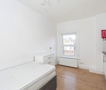 Ground floor flat to rent - Photo 6