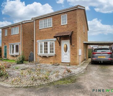 3 BEDROOM House - Detached - Photo 4