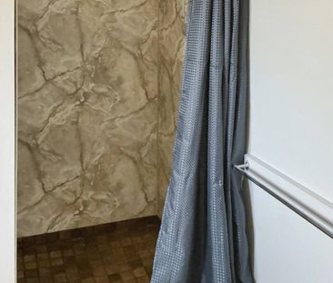 Low-Maintenance 2-Bedroom Unit - Photo 6