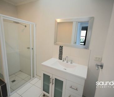 Light and bright living in norwood - Photo 3