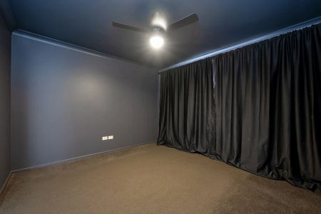 Modern, Stylish & Low-Maintenance Living in Bohle Plains - Photo 2