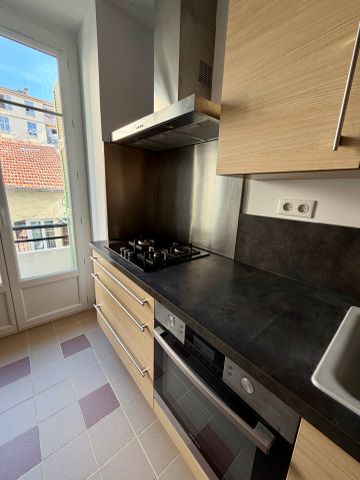 Location Appartement 3 pièces 70m² NICE 06100 - Photo 5