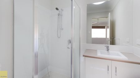 Comfortable Living in Convenient Location - Photo 5