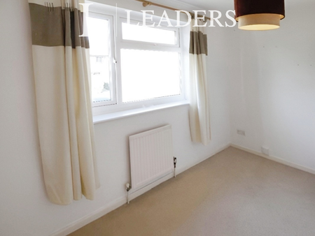 2 bedroom semi-detached house to rent - Photo 2