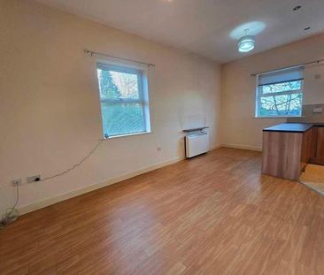 Bury Old Road, Prestwich, M25 - Photo 1