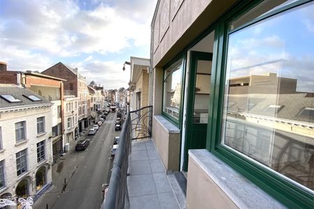 Prachtig twee-slaapkamer appartement in hartje Mechelen - Photo 2