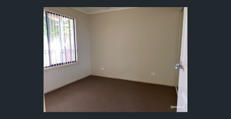 Modern 2 Bedroom Cottage Close to Amenities - Photo 3