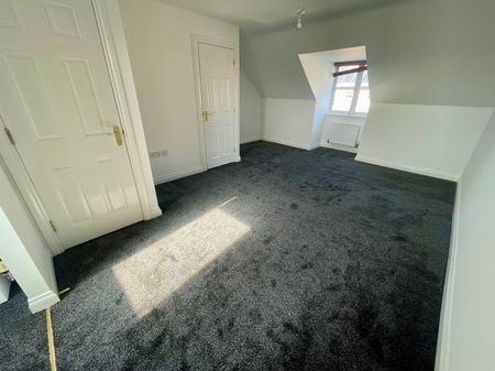 West Lake Avenue, Hampton Vale PE7 8LN, Peterborough - Photo 4