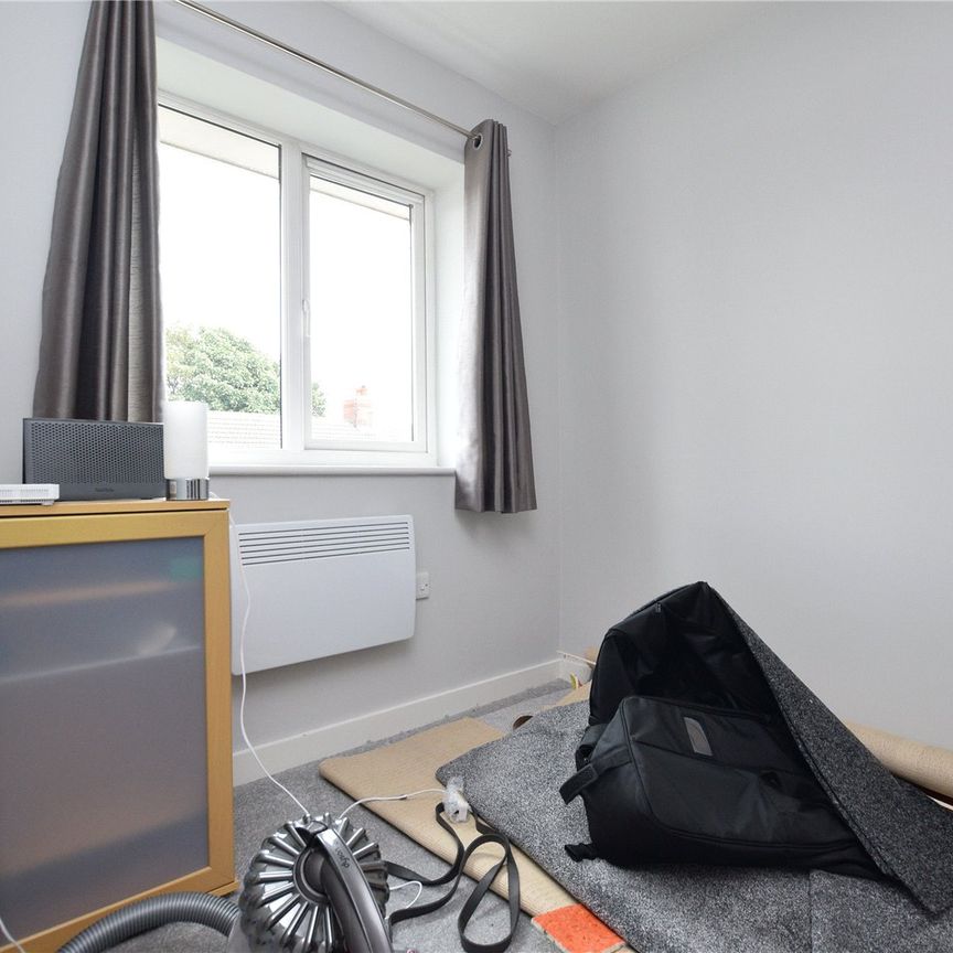 South End Grove, Leeds, West Yorkshire, LS13 2AX - Photo 1