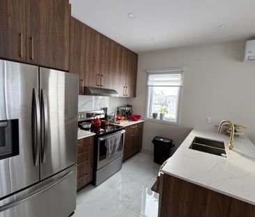 4.5 A LAVAL TRÈS LUXUEUX ET TRANQUILLE!! - Photo 2