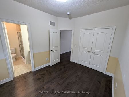 For Lease - 11 Joseph Hartman Crescent, Aurora, Ontario - Photo 5