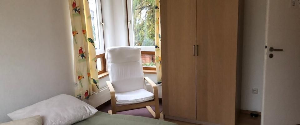 Zimmer mit Wintergarten in Berufstätigen WG - Photo 1