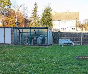 1 bedroom in a flat share to rent - Photo 1