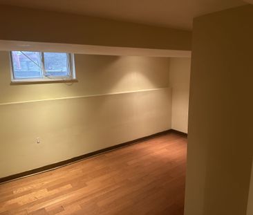 For Lease - 44 44 HILLSIDE Avenue Unit# Basement, Toronto, Ontario - Photo 3