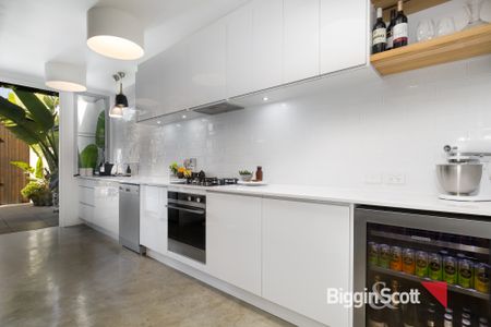 Modern 2-Bedroom Home in the Heart of Richmond - Photo 3