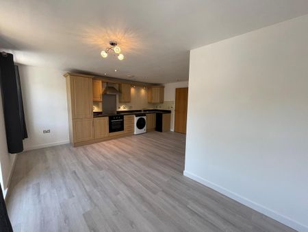 2 bedroom flat to rent - Photo 3