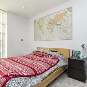 Broadway, W13, London - Photo 2