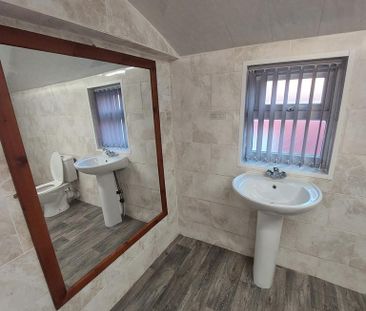 3 bedroom terraced house to rent - Photo 6