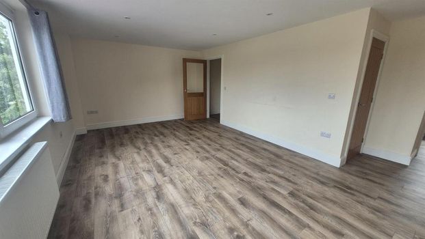 3 bedroom apartment to rent - Photo 1