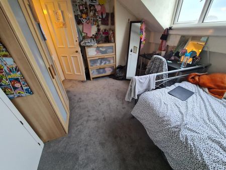 4 bedroom house to rent - Photo 2
