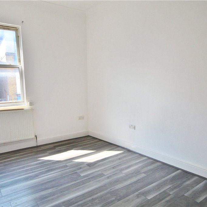 High Street, Addlestone, Surrey, KT15 1TR - Photo 1