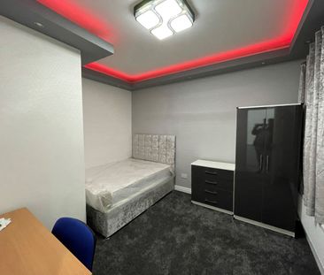 6 Bed Terraced House, Belgrave Avenue, M14 - Photo 6