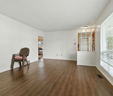 For Lease - 10 Owen Place Unit# MAIN, Hamilton, Ontario - Photo 2