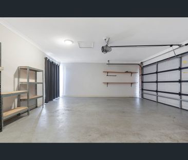 27 Northview Cct, Medowie, NSW 2318 - Photo 3