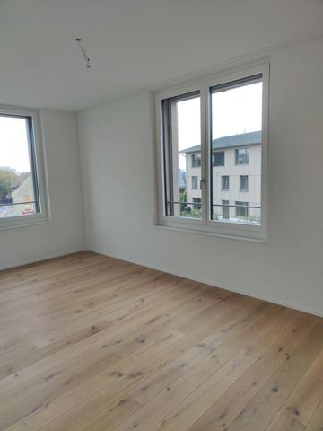 ERSTBEZUG – zentrale 4.5-Zi-Wohnung im Eigentumsstandard! - Photo 3