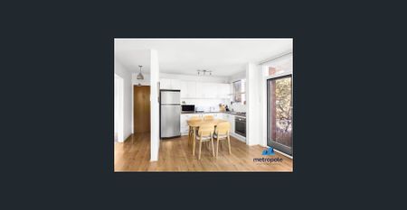 DEPOSIT RECIEVED - STYLISH TWO BEDROOM APARTMENT IN THE HEART OF SUMMER HILL - Photo 3