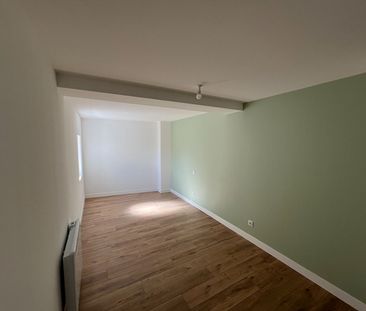 Location Maison 5 pièces 129m² - Photo 3
